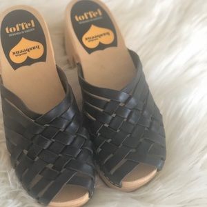 Swedish Hasbeens NWOB